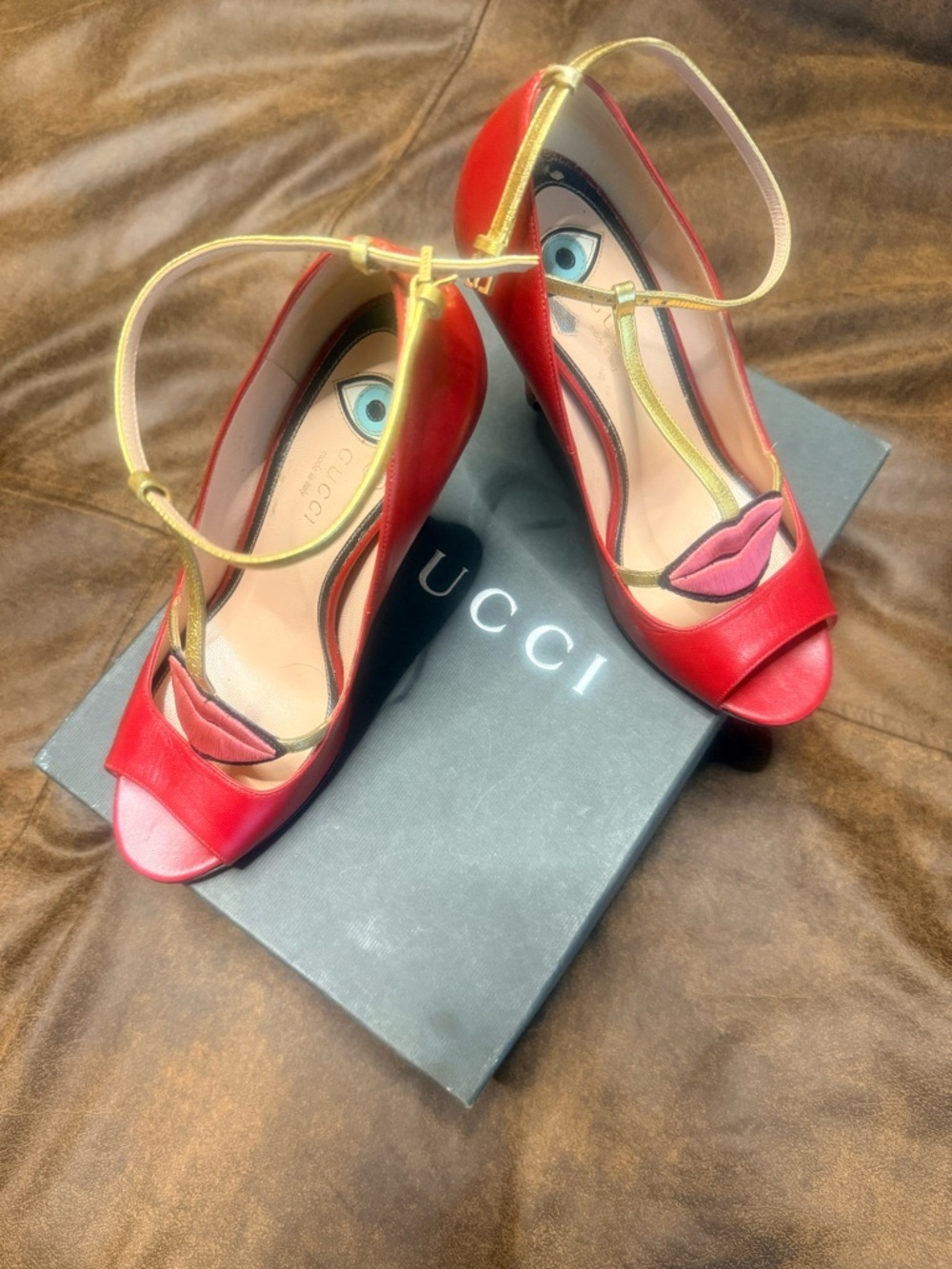 GUCCI HEELS Only worn twice. Authentic!